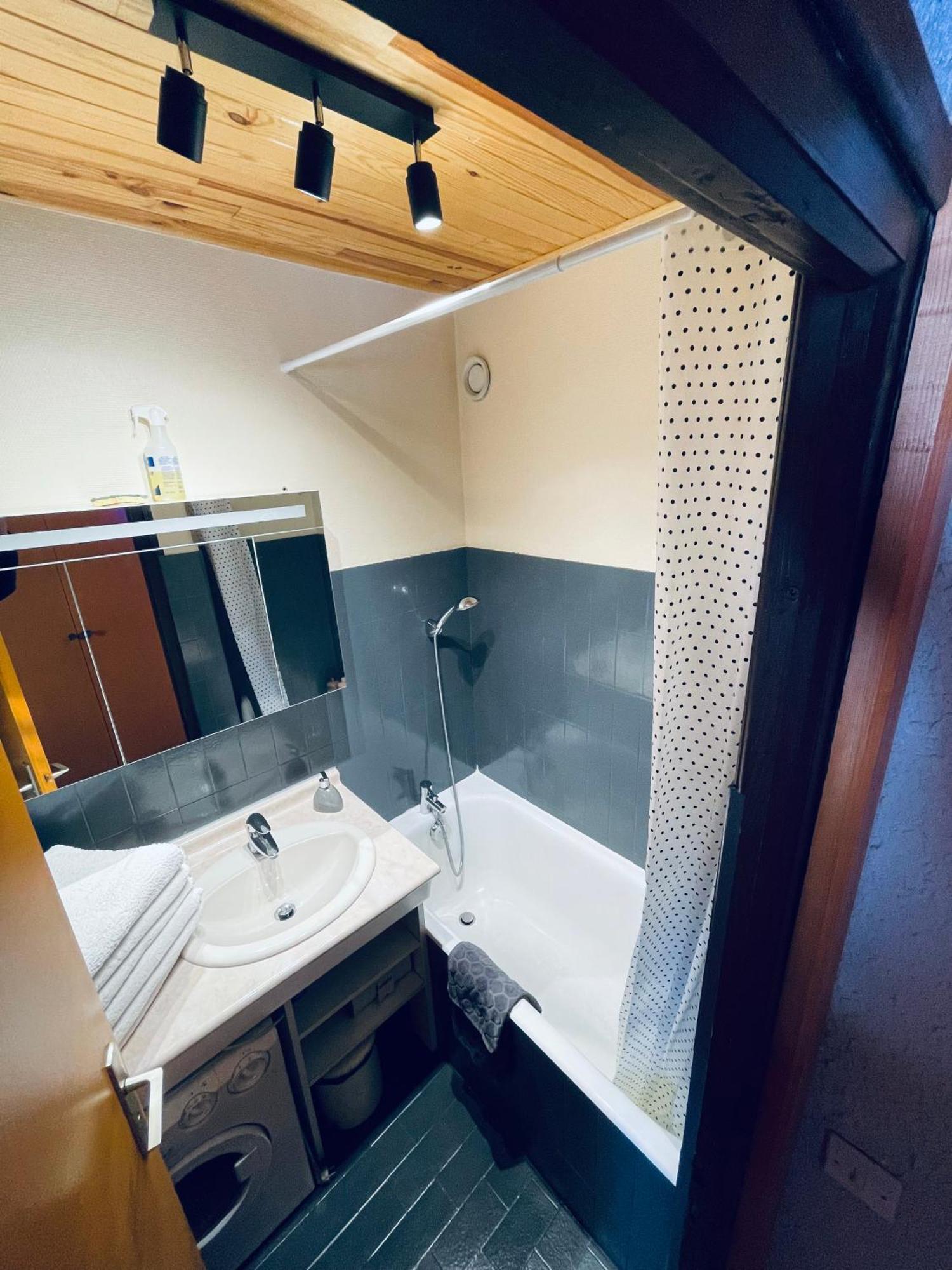 Saint-Sorlin-dʼArves Appartement Plein Sud Cosy 6 Personnes Tres Bien Equipe ,Vue Splendide, Terrasse, Spacieux,Bien Situe, Randonnees,Ski מראה חיצוני תמונה