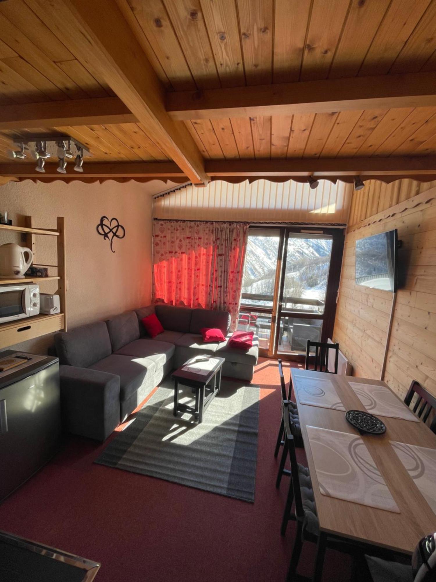 Saint-Sorlin-dʼArves Appartement Plein Sud Cosy 6 Personnes Tres Bien Equipe ,Vue Splendide, Terrasse, Spacieux,Bien Situe, Randonnees,Ski מראה חיצוני תמונה
